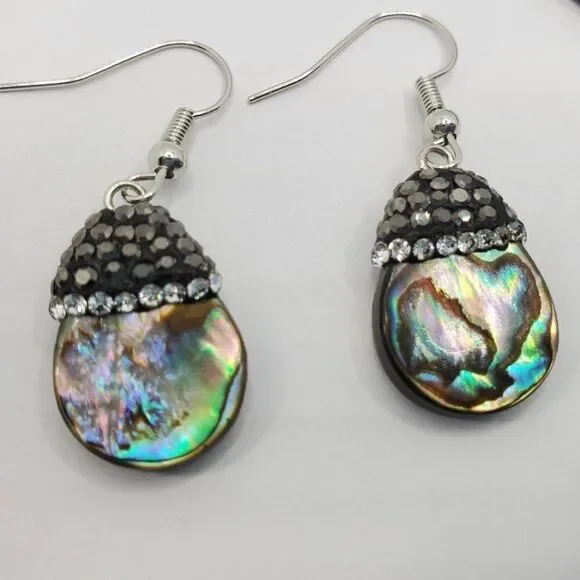 Hand Crafted Natural Shell Jewelry Set - Picture 12 of 15